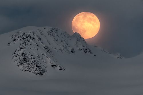 Full Moon Rising in Svalbard Full Moon Rising in Svalbard